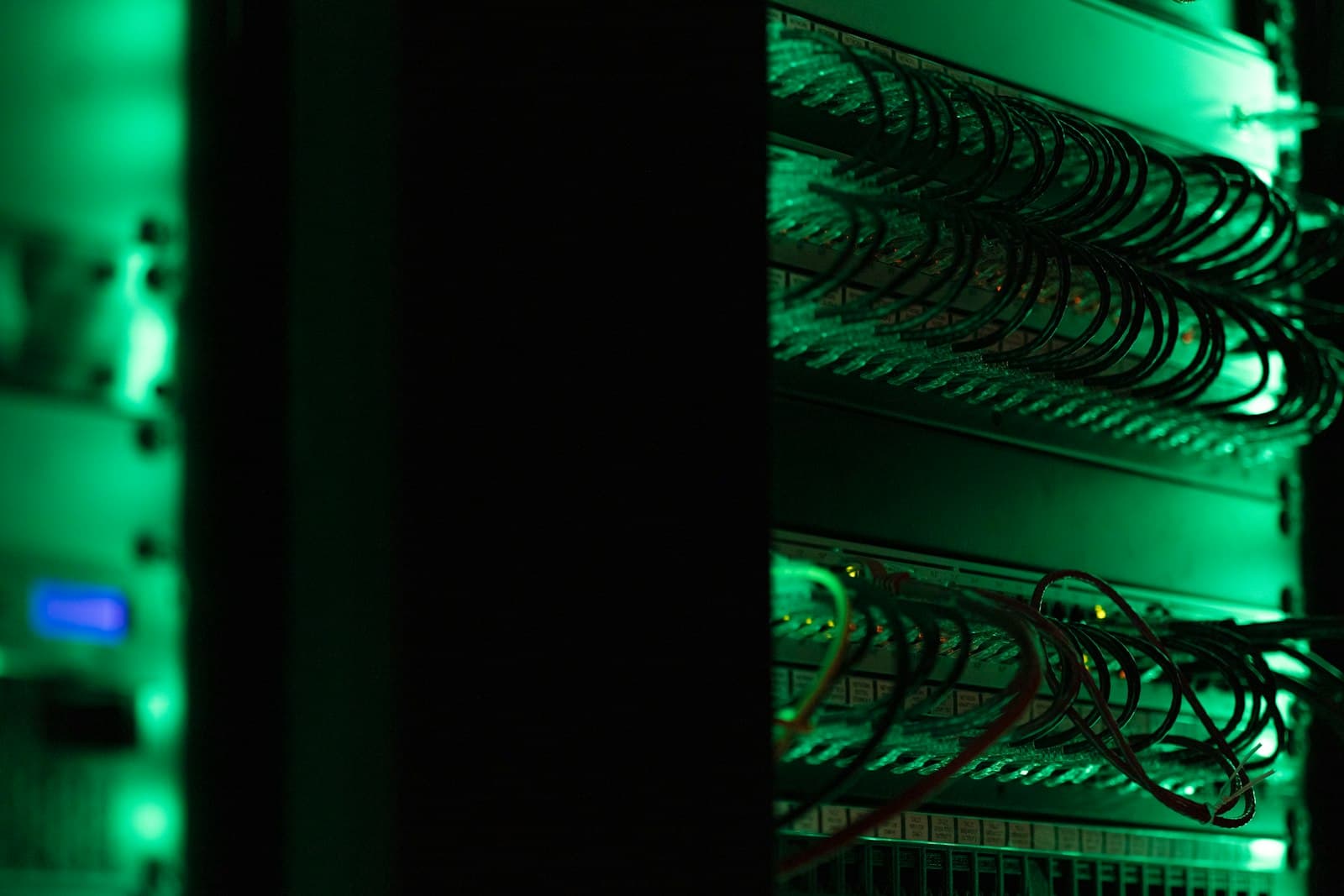 Supermicro BigTwin SYS-221BT-HNTR (2U 4-Node Intel Xeon) hardware detail 3
