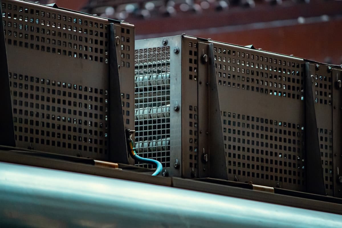 Nexus MI300X Training Pod — Multi-Node Cluster (8-Rail 400G Fabric) hardware detail 2