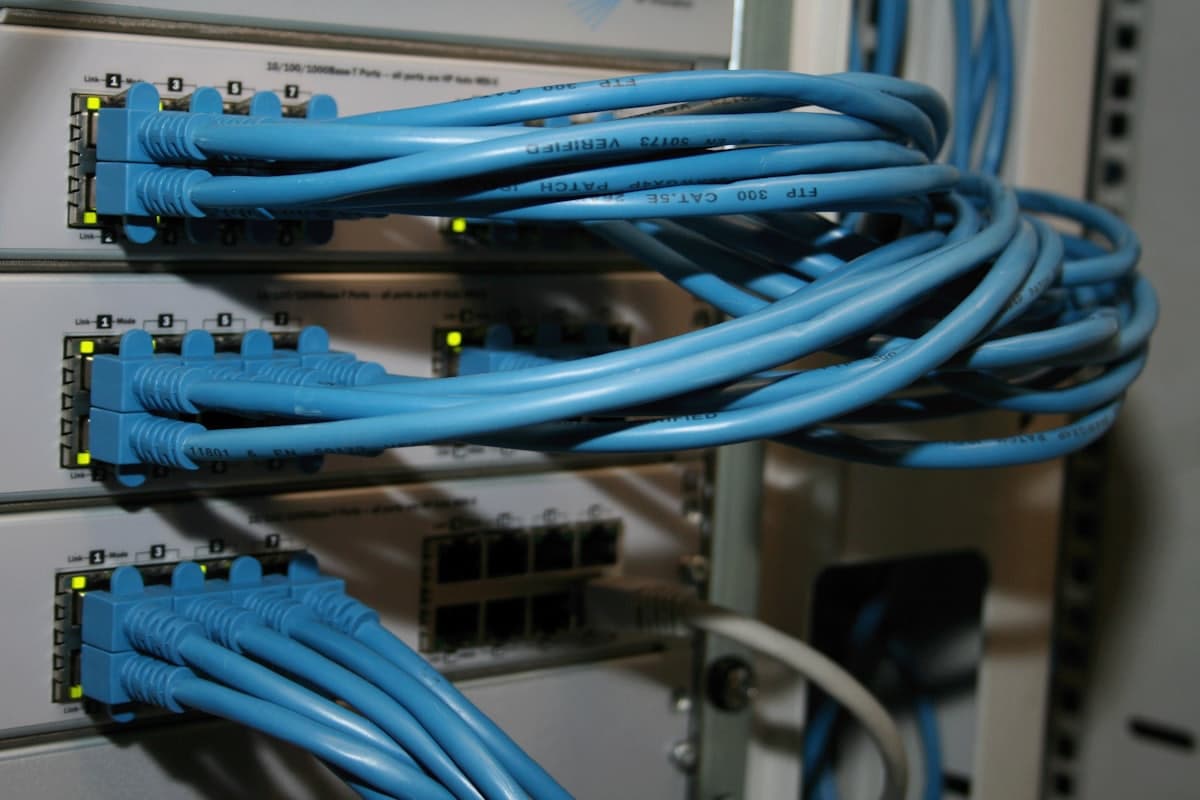 NVIDIA Quantum QM8700 HDR 200G Managed InfiniBand Edge Switch hardware detail 3