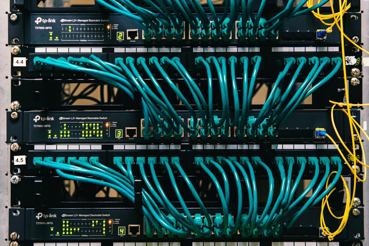 NVIDIA Quantum QM8700 HDR 200G Managed InfiniBand Edge Switch — NVIDIA Networking enterprise hardware
