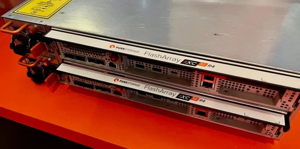 FlashArray//X R4 (all-NVMe TLC, mission-critical block)